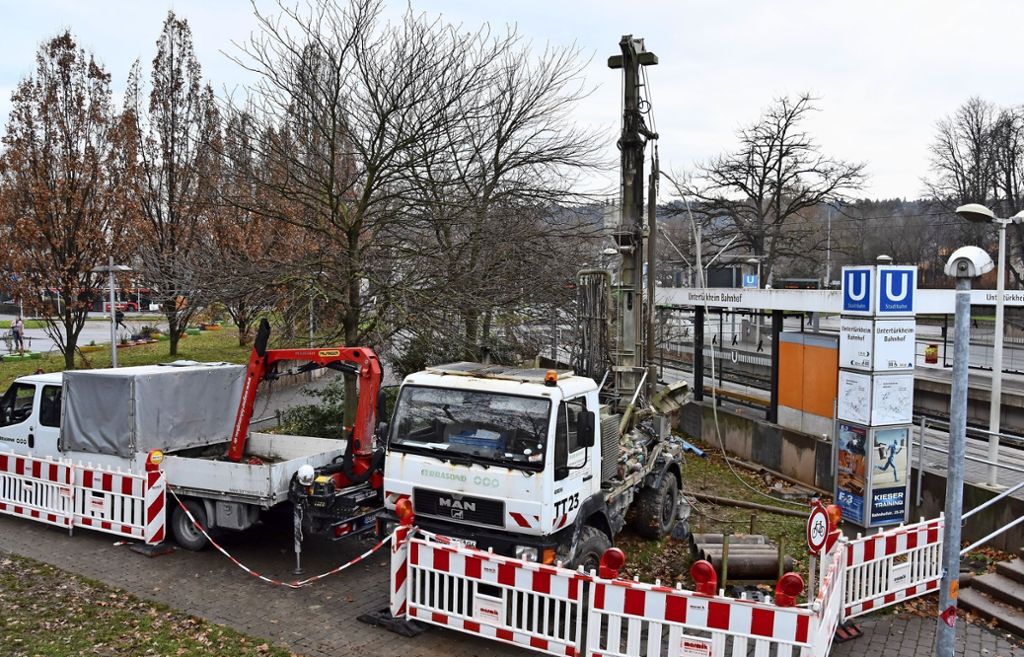 Vorbereitungen auf Kanalbauarbeiten am Karl-Benz-Platz: Suche nach bösen Überraschungen im Untergrund