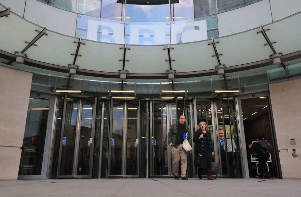 Harte Sparmaßnahmen: BBC streicht 450 Stellen