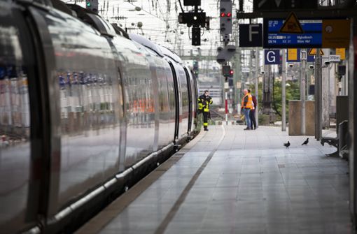 Feuerwehreinsatz an Kölner Hauptbahnhof Foto: dpa/Thomas Banneyer