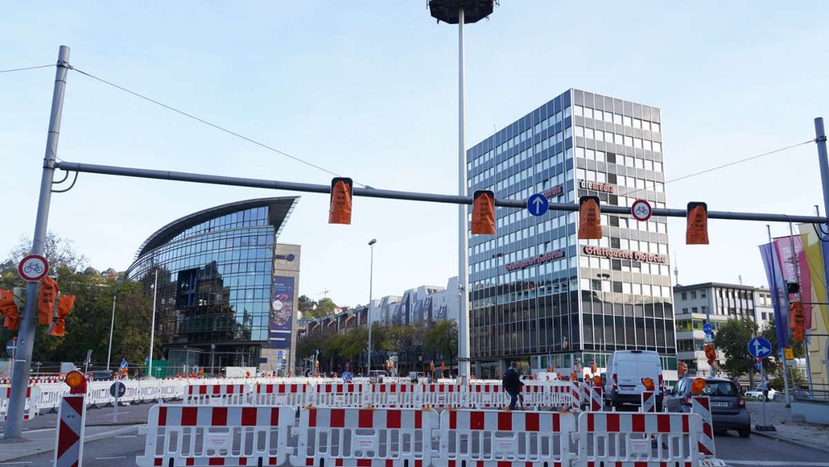 Störung in Stuttgart: Defekte Ampel legt Charlottenplatz lahm