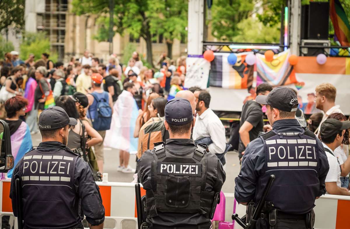 Nach Attacke beim CSD: Stuttgarter Antifa-Aktionsbündnis distanziert sich von Angriff beim CSD