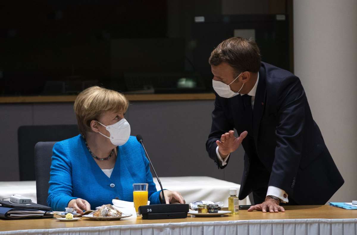 Libyen-Konflikt: Merkel, Macron und Conte drohen mit Sanktionen