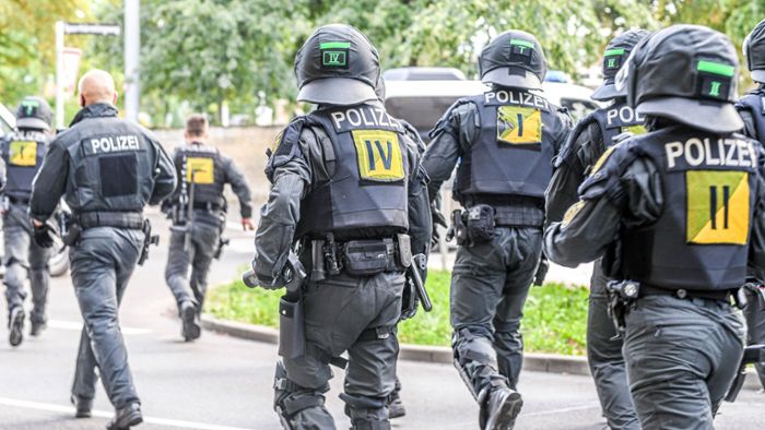 Innenminister Strobl besucht Polizisten – so geht es weiter