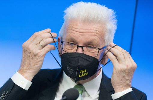 Ministerpräsident Kretschmann will beim „Kurs der Vorsicht“ bleiben Foto: dpa/Bernd Weißbrod