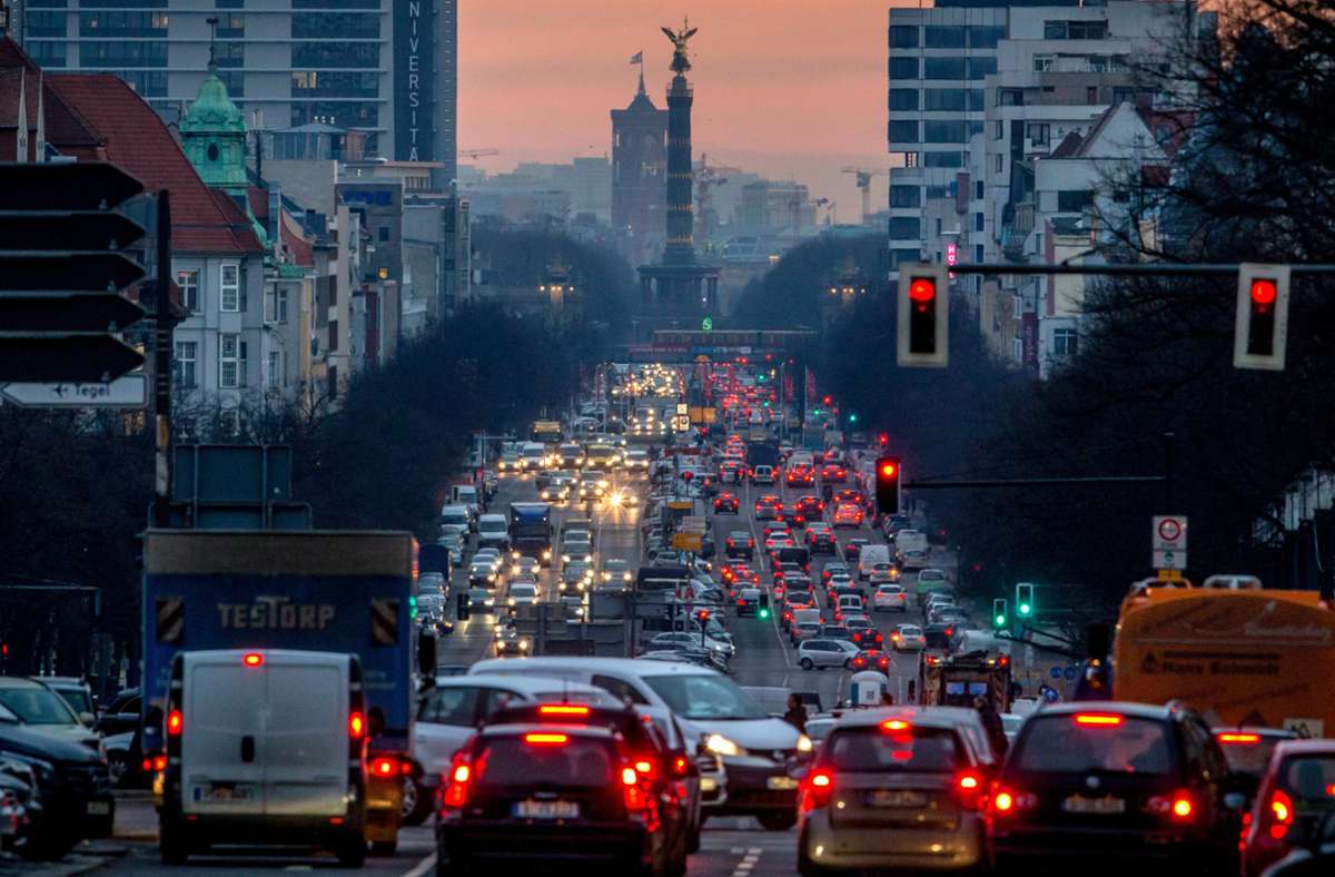Katja-Bauer-Kolumne: Warum die Debatte um die Verkehrswende gefährlich ist