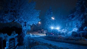 Schnee und Eis legen Bahn- und Flugverkehr in Bayern lahm