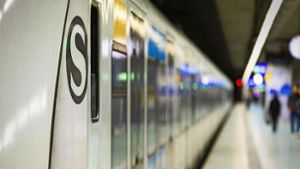 Schlagabtausch wegen wochenlanger S-Bahn-Sperrung