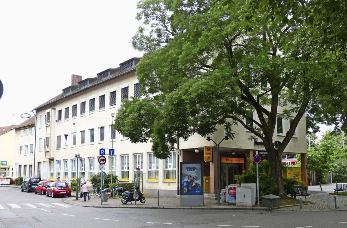 Große Hoffnungen setzen die Experten der Stadtplanung auf das ehemalige Post-Areal am Leonhard-Schmidt-Platz. Foto:  