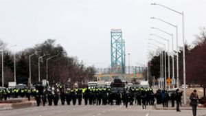 Brücke an US-Kanada-Grenze wieder geöffnet – aber weiter Proteste