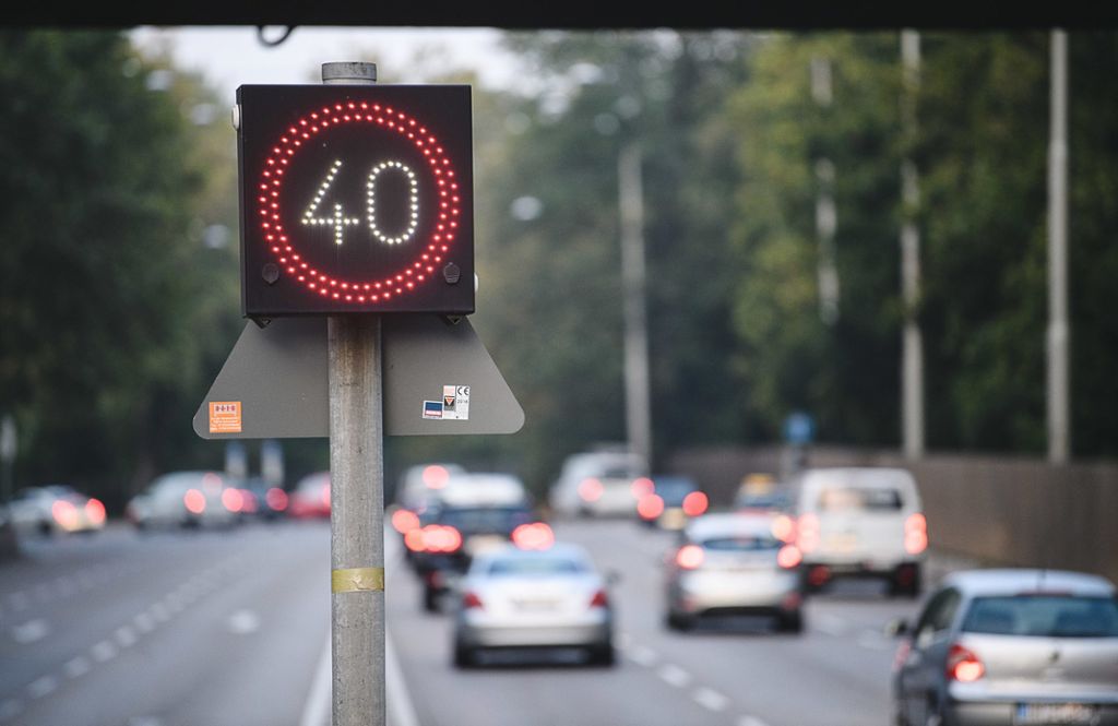 Tempolimit soll im Talkessel auf allen sogenannten Vorbehaltsstraßen gelten: Tempo 40 in Stuttgarter Innenstadt soll ausgeweitet werden