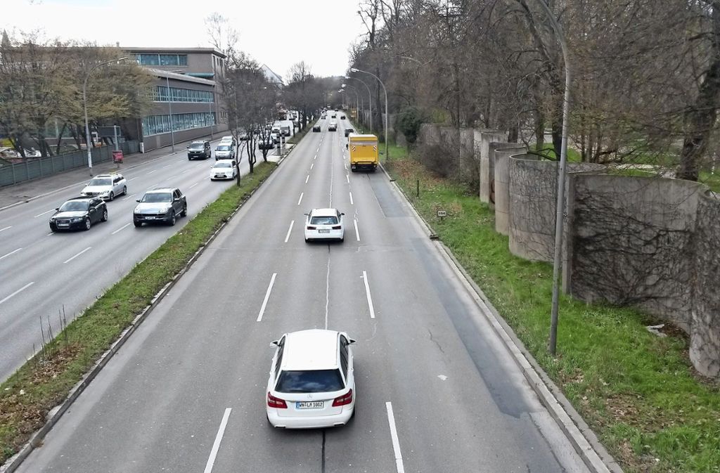 Staus auf der Cannstatter Straße und Mehrverkehr in den angrenzenden Quartieren befürchtet: Expressbus: Ablehnung in Stuttgart-Ost