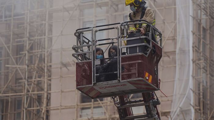 Mindestens 13 Verletzte nach Brand in 38-stöckigen „Word Trade Center“