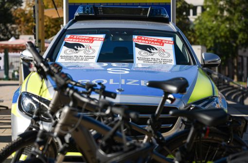 Die Polizei jagt Fahrraddiebe und informiert über wirksamen Diebstahlschutz. Foto: LICHTGUT/Max Kovalenko (Archiv)