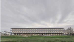Architektur in Stuttgart: Preisgekrönte Bauten aus Holz und  Beton in der Diskussion