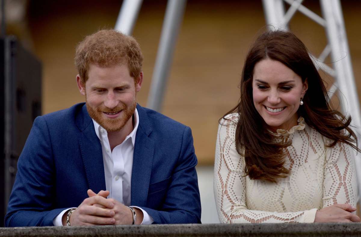 Wie gut verstanden sie sich wirklich? Herzogin Kate und Prinz Harry im Jahr 2017. Foto: IMAGO/Parsons Media/IMAGO/Andrew Parsons / Parsons Media
