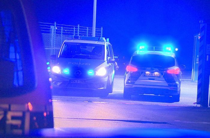 Alarm in Nordhrein-Westfalen: Mann durchbricht mit Auto den Zaun von Regionalflughafen