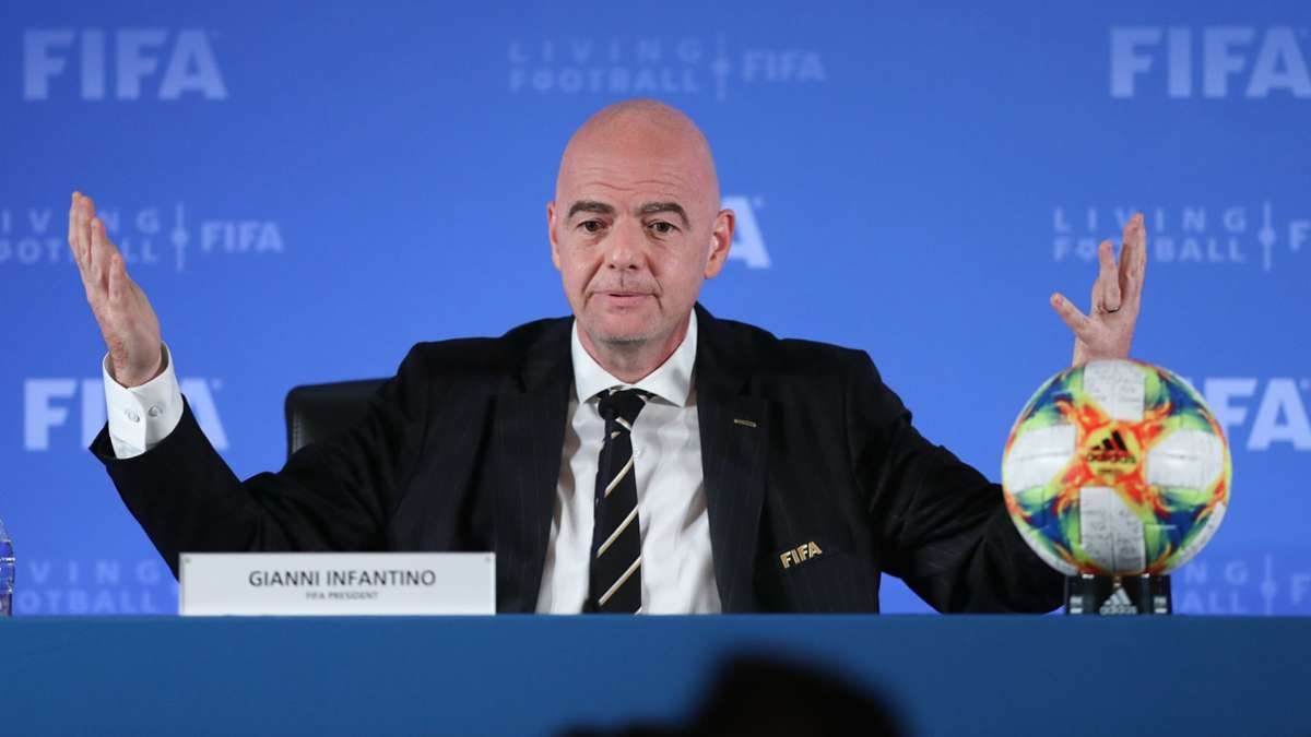 Fußball-WM 2034: Fifa-Chef Infantino verkauft Vergabe an Saudi-Arabien als perfekt