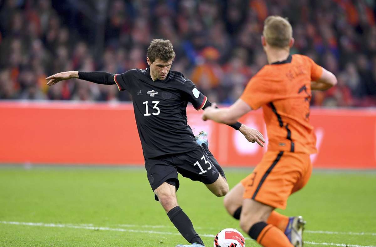 Einzelkritik zum DFB-Team: Müllers Tor reicht nicht zum Sieg – Flicks Serie reißt in Holland