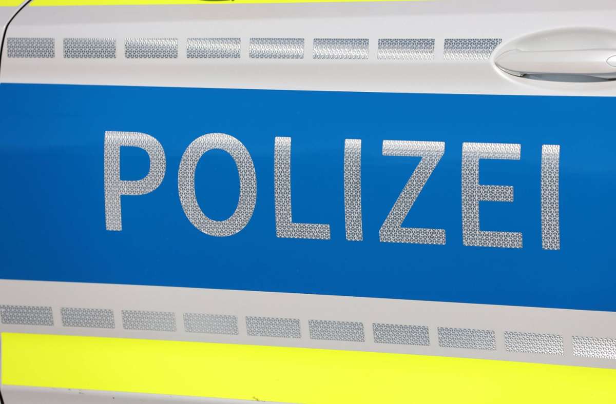 Linienbus in Ludwigsburg attackiert: Zange zertrümmert Seitenscheibe