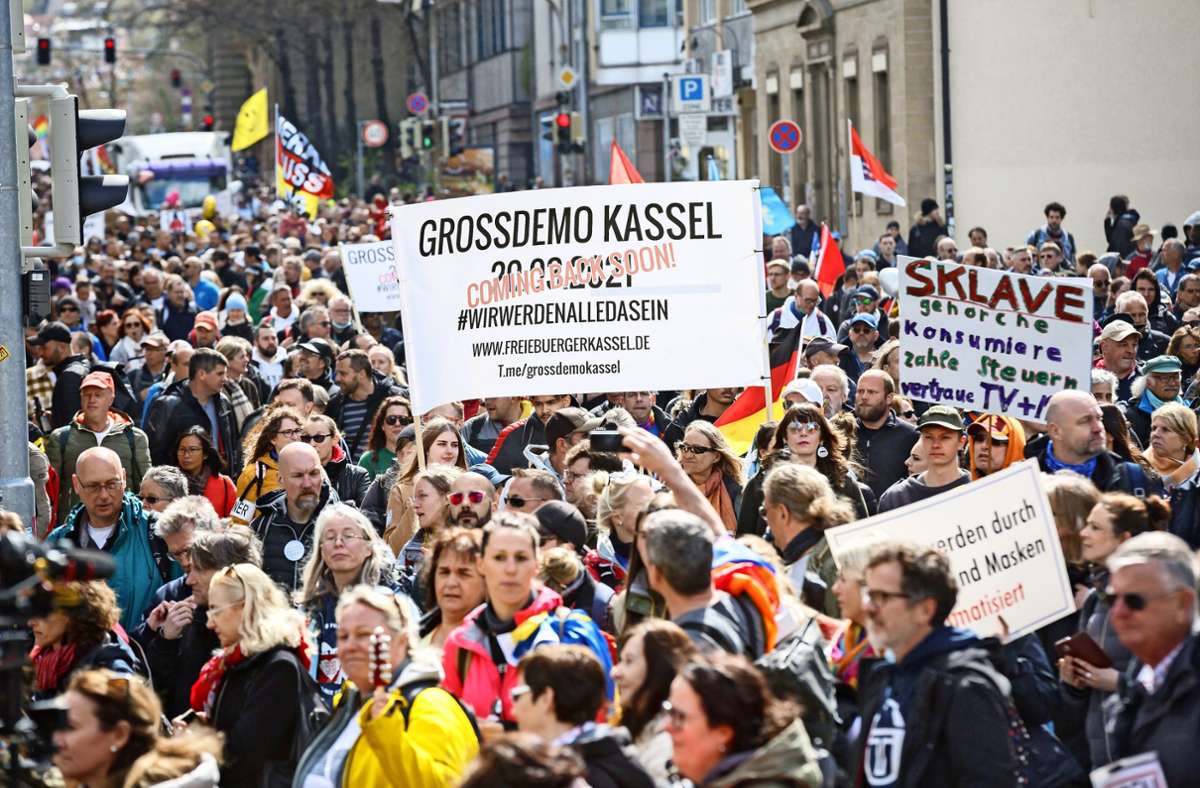 Nach Coronademo in Stuttgart: Stadt bekräftigt ihr „Nein“ zum Verbot