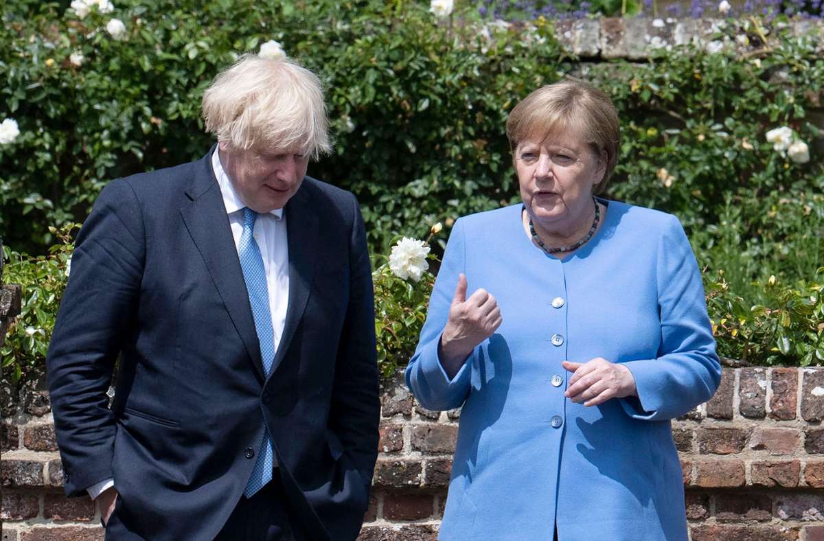 Angela Merkel sprach mit Boris Johnson auch über die EM.