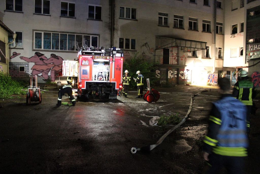 09.05.2019: Heute Nacht hat es in der ehemaligen Bettfedernfabrik in Bad Cannstatt gebrannt.