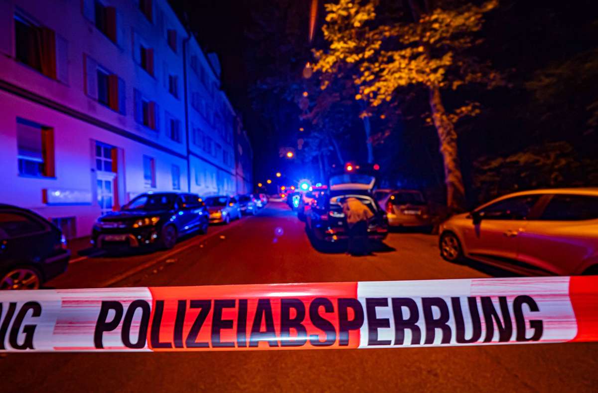 Gewaltdelikt in Stuttgart: Tödlicher Streit  in Mehrfamilienhaus