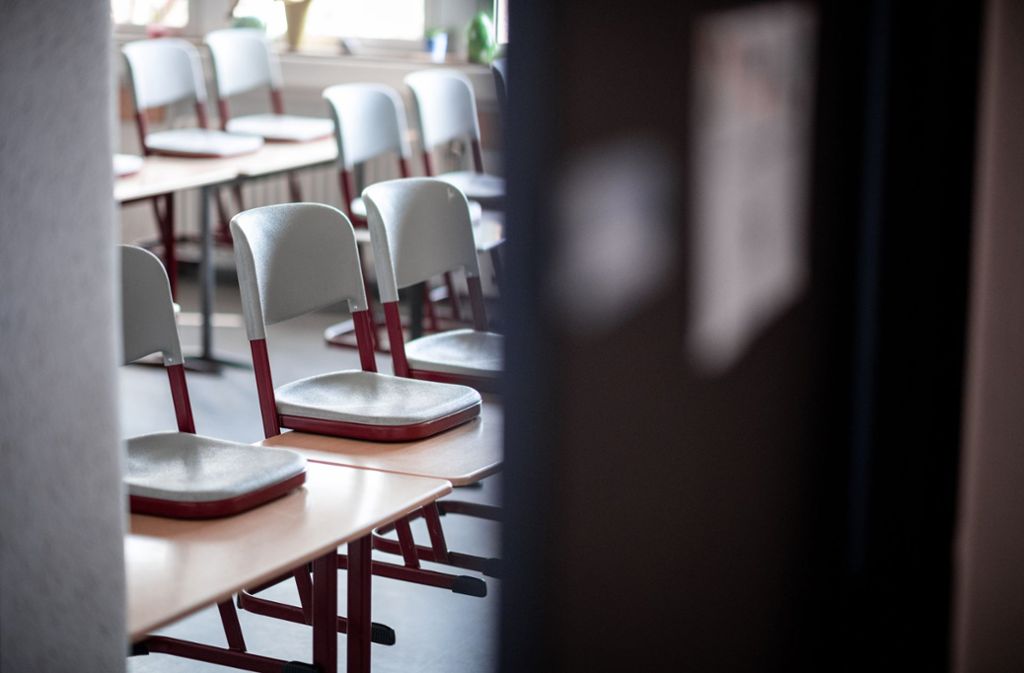 Lehrerverband zur Corona-Krise: Normalität an Schulen nach den Osterferien unrealistisch