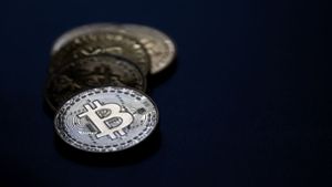 Preis für Bitcoin fällt nach Rekordhoch deutlich