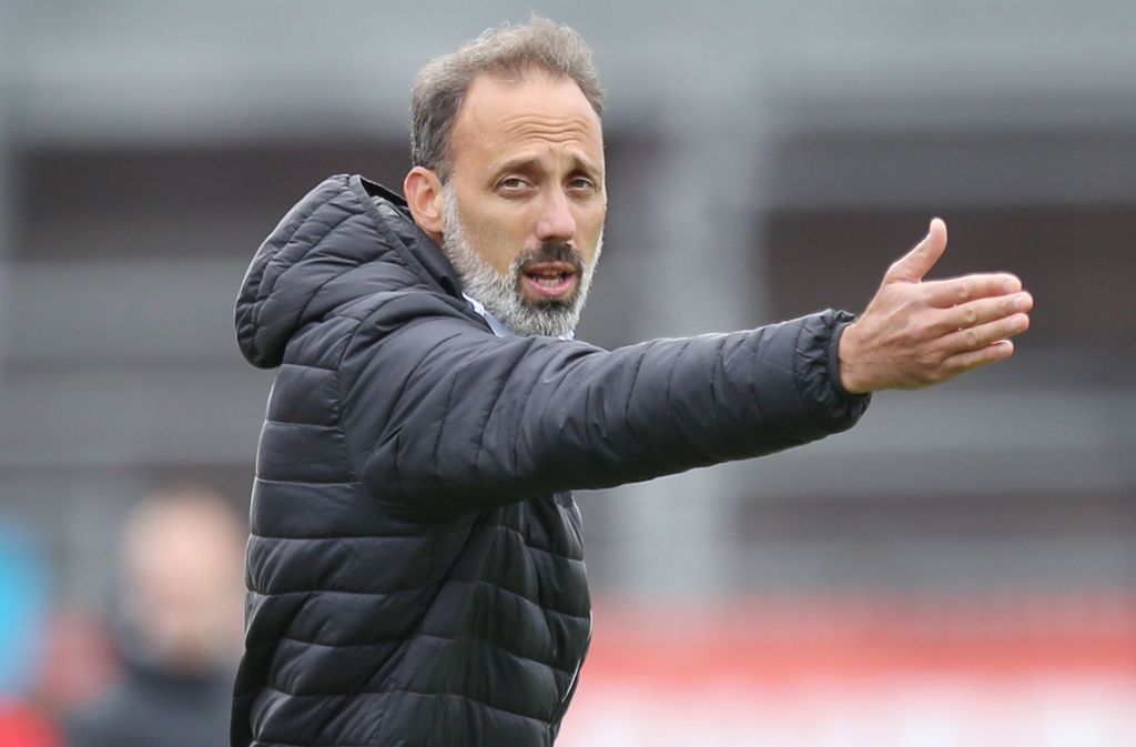 VfB Stuttgart: VfB verlängert den Vertrag mit Trainer Matarazzo bis 2022