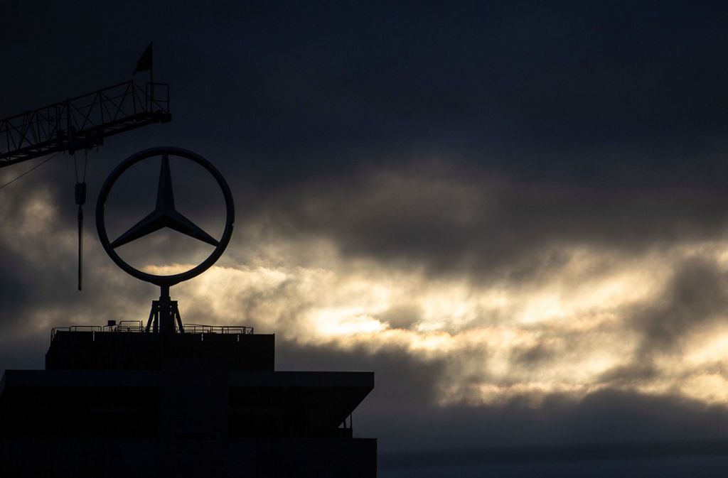 Sparkurs beim Stuttgarter Autobauer: Daimler will laut Medienbericht weitere Stellen streichen