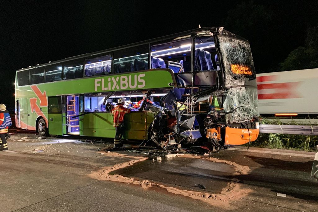 In den vergangenen Wochen gab es gleich mehrere Flixbus-Unfälle: Nach Busunfällen: Wie sicher sind Fernbusreisen?