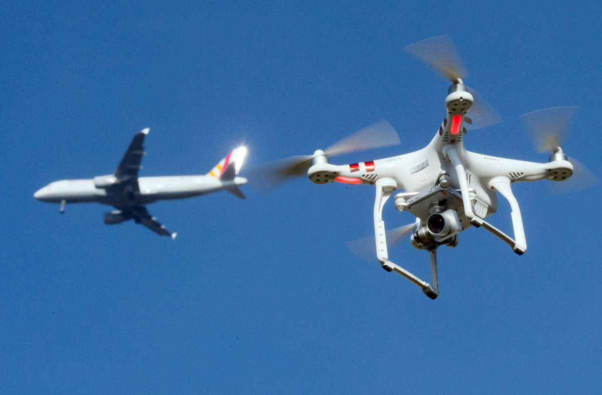 Halbjahresbilanz an deutschen Flughäfen: Drohnen behinderten 37-mal den Flugverkehr