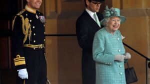 Offizieller Geburtstag der Queen mit kleinerer Militärparade