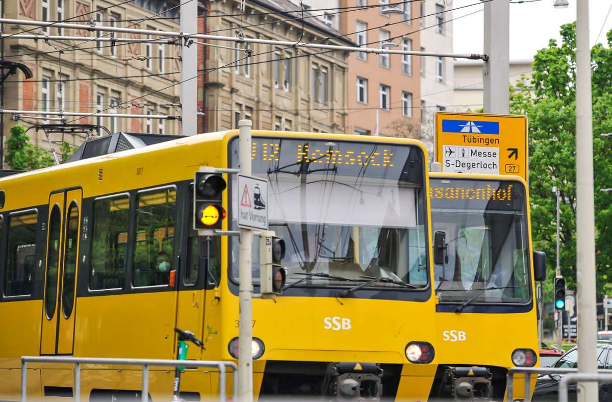 Bus und Bahn in Baden-Württemberg: Senioren können Führerschein gegen ÖPNV-Tickets tauschen