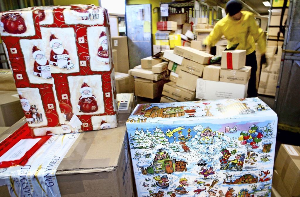 Verschiedene Fristen für In- und Ausland beachten– Paketdienste rechnen mit Rekordzahlen: Pünktliche Weihnachtspost