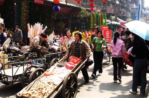 Ein Markt im chinesischen Wuhan: In einem solchen Umfeld soll das Coronavirus seinen Ausgang genommen haben. Foto: imago/Imaginechina-Tuchong