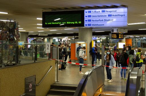 In Folge des Unwetters kam es auch in Stuttgart zu Ausfällen und Verspätungen des Zugverkehrs. Foto: LICHTGUT/Leif Piechowski/Leif Piechowski