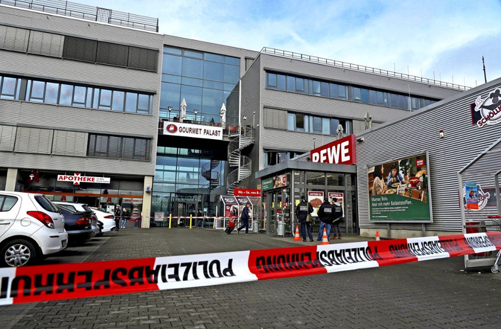 Schüsse auf Shisha-Bar in Stuttgart-Hedelfingen: Motiv für langes Schweigen bleibt rätselhaft