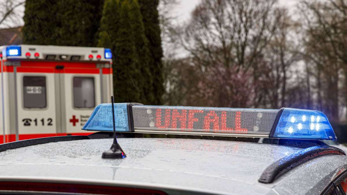 Unfall in Filderstadt: Radfahrer missachtet Vorfahrt – verletzt ins Krankenhaus