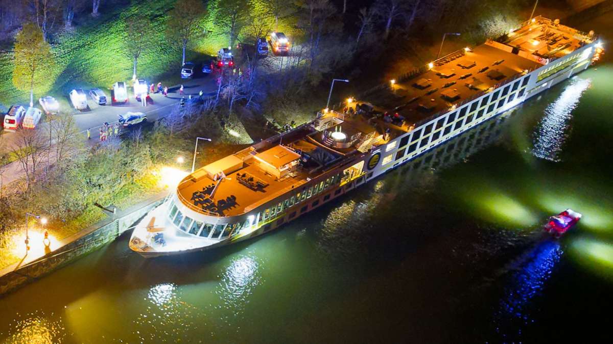 Schifffahrt: Unfall mit Donau-Kreuzfahrtschiff in Österreich