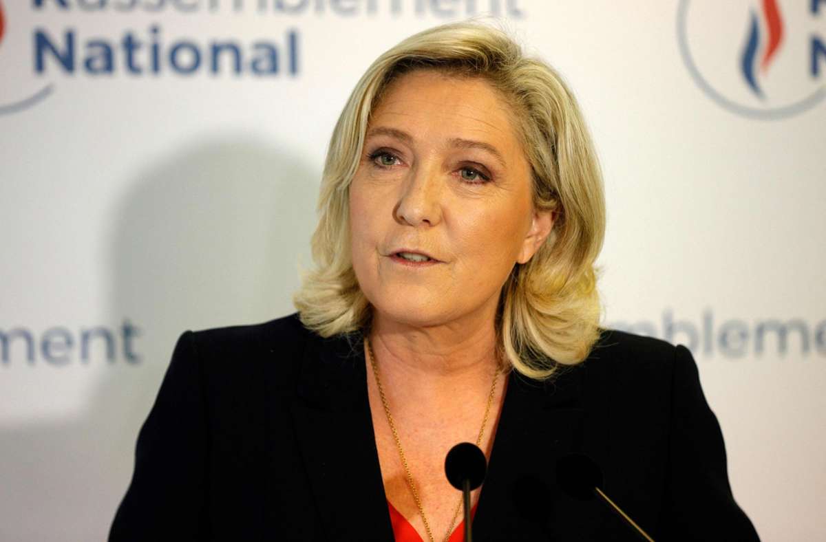 Kritik an Deutschland: Marine Le Pen sieht Paris  verraten