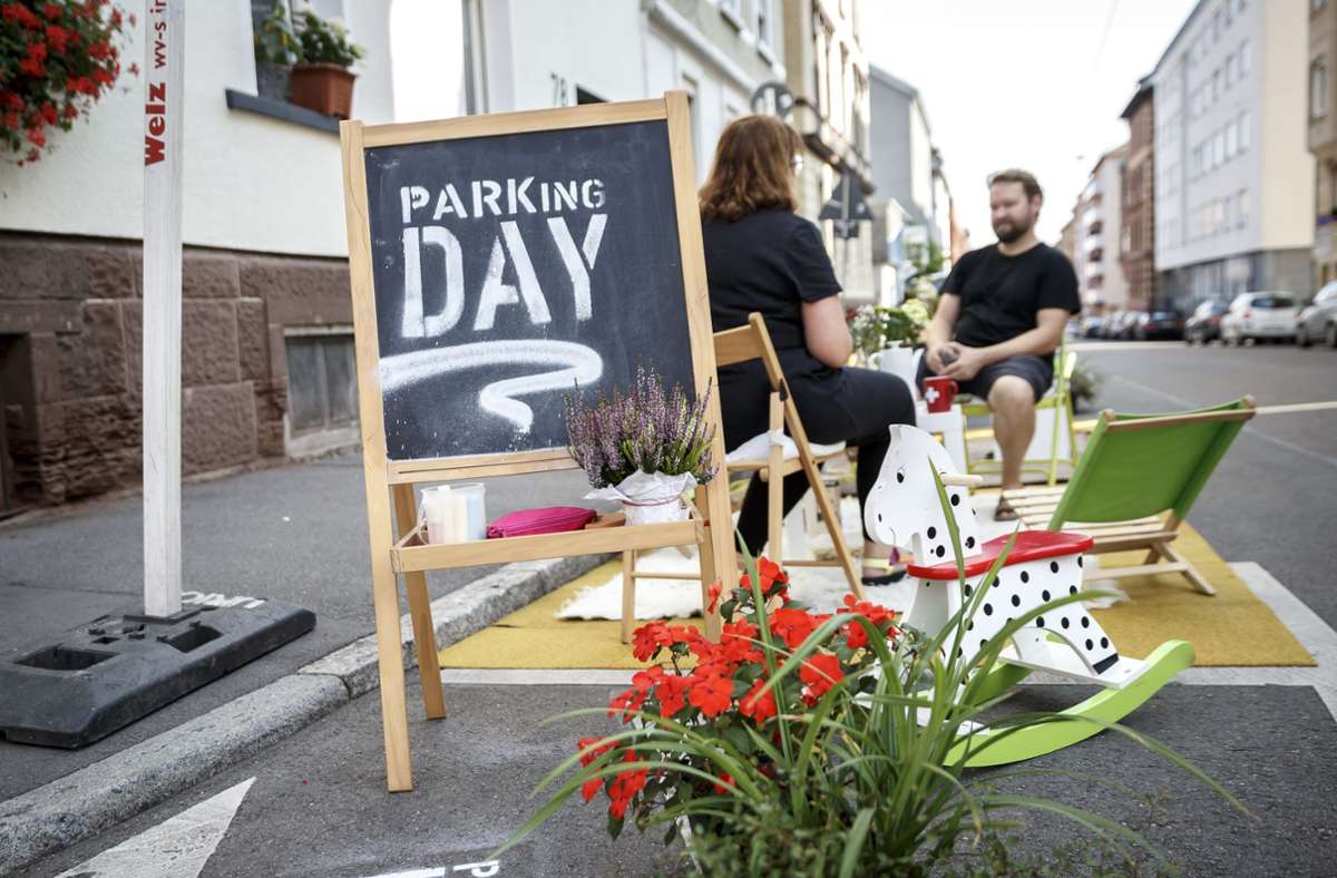 Parking-Day in Stuttgart: Parkplätze werden zu kleinen Oasen