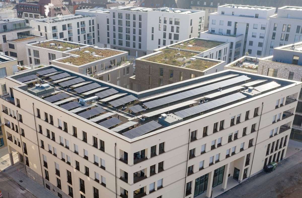 SWSG-Gebäude auf dem früheren Gelände des Olgahospitals: Hier gibt es schon eine Fotovoltaikanlage. Foto: SWSG/Jakob Marwein