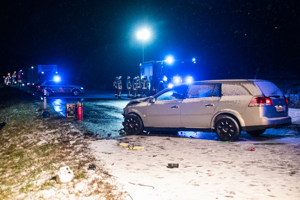 Albstadt: 24-Jährige stirbt bei Unfall auf glatter Straße