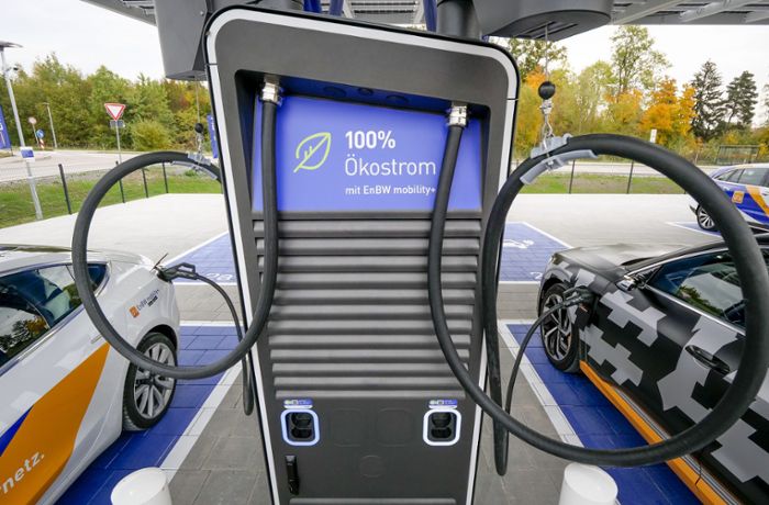 EnBW in der Kritik: Strom für E-Autos bis 24 Prozent teurer