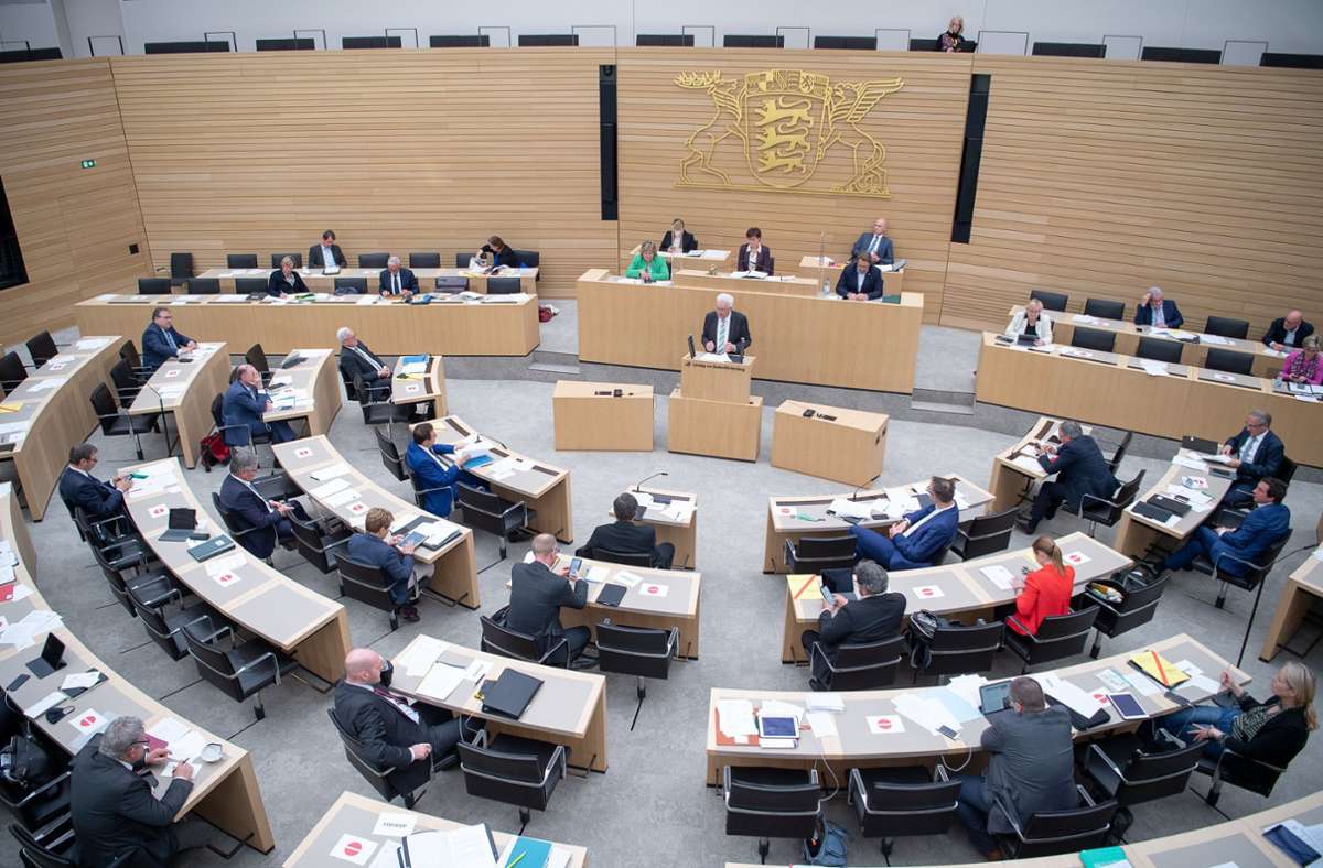 Baden-Württemberg in der Corona-Krise: Koalition macht Weg frei für Nachtragshaushalt