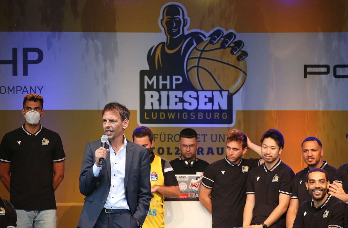 Basketball-Bundesliga: Alexander Reil von den MHP Riesen Ludwigsburg bleibt Bundesliga-Chef