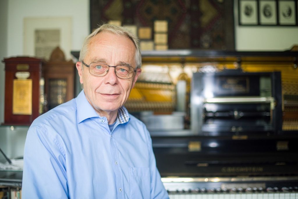 Wie man noch heute - fast live - Virtuosen spielen hören kann: Stuttgarter macht alte Klavier-Meister hörbar