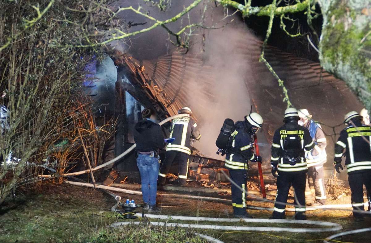 Nach Gartenhüttenbrand in Pforzheim: Polizei fasst mutmaßliche Brandstifterin